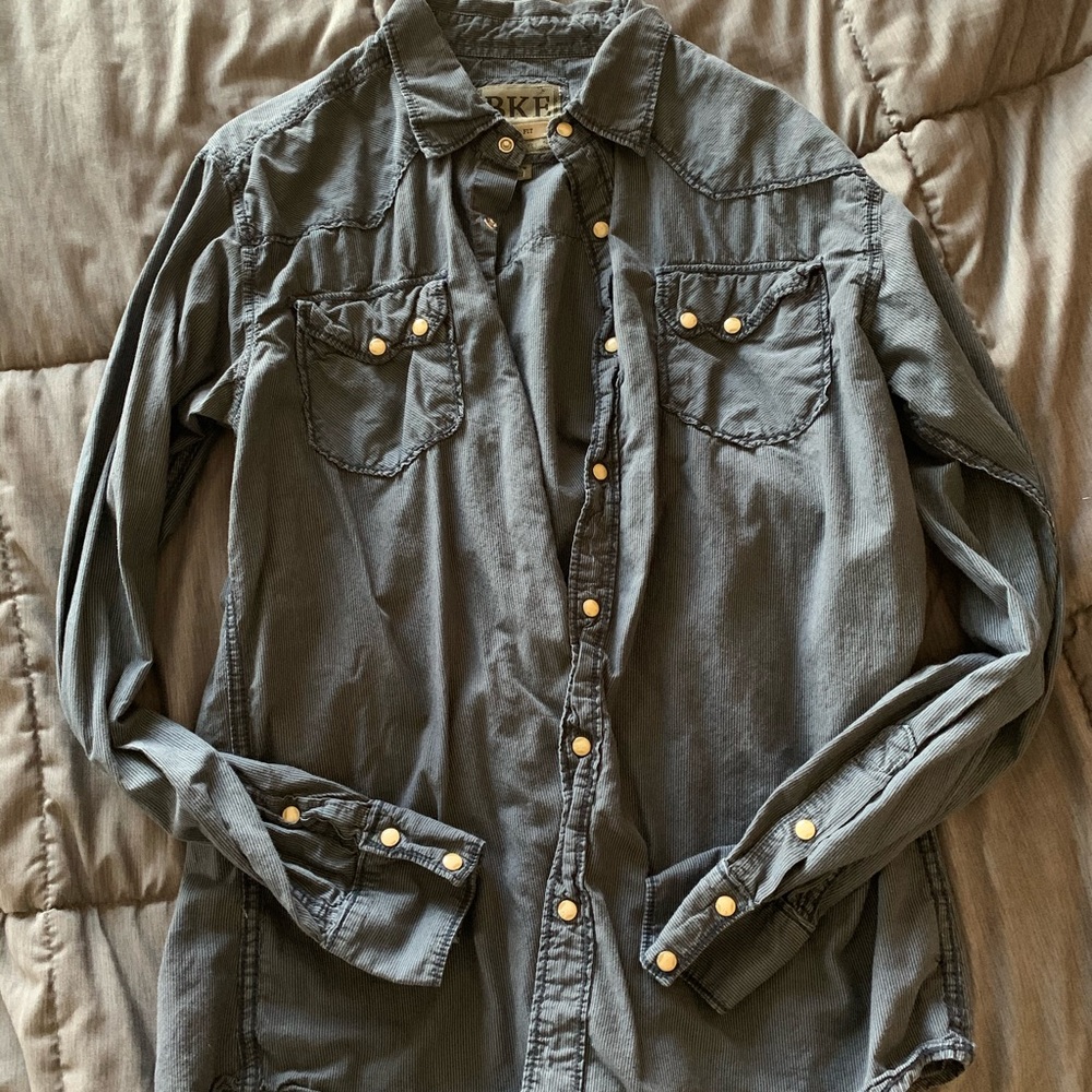 Men’s snap button down BKE